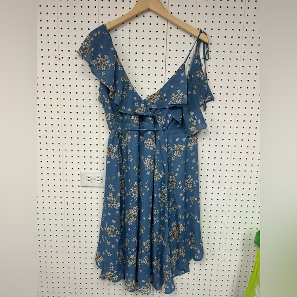 La Charme U Floral Blue Dress - Picture 3 of 4